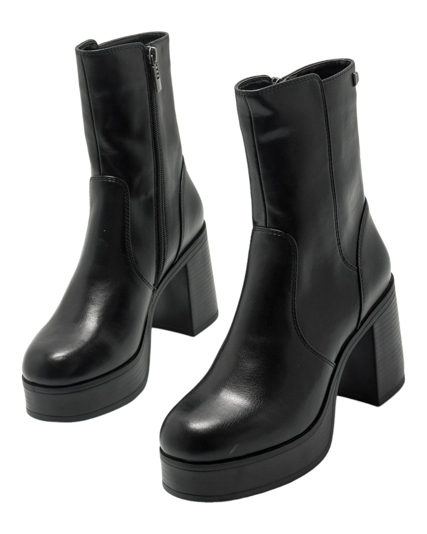 BOTINES DE MUJER MUSTANG 53562 EN NEGRO