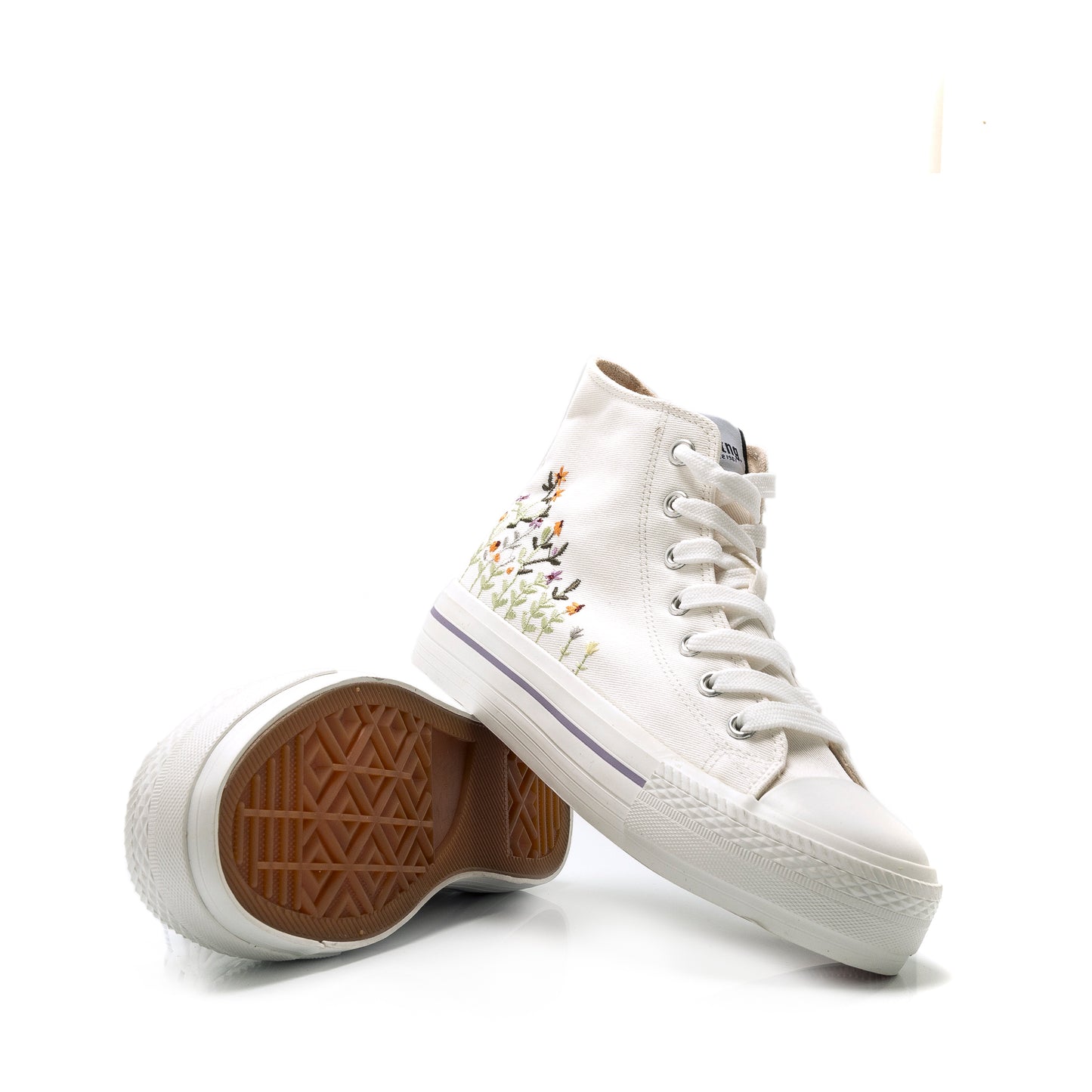 MUSTANG 60172 WOMEN'S ANKLE BOOTS IN WHITE