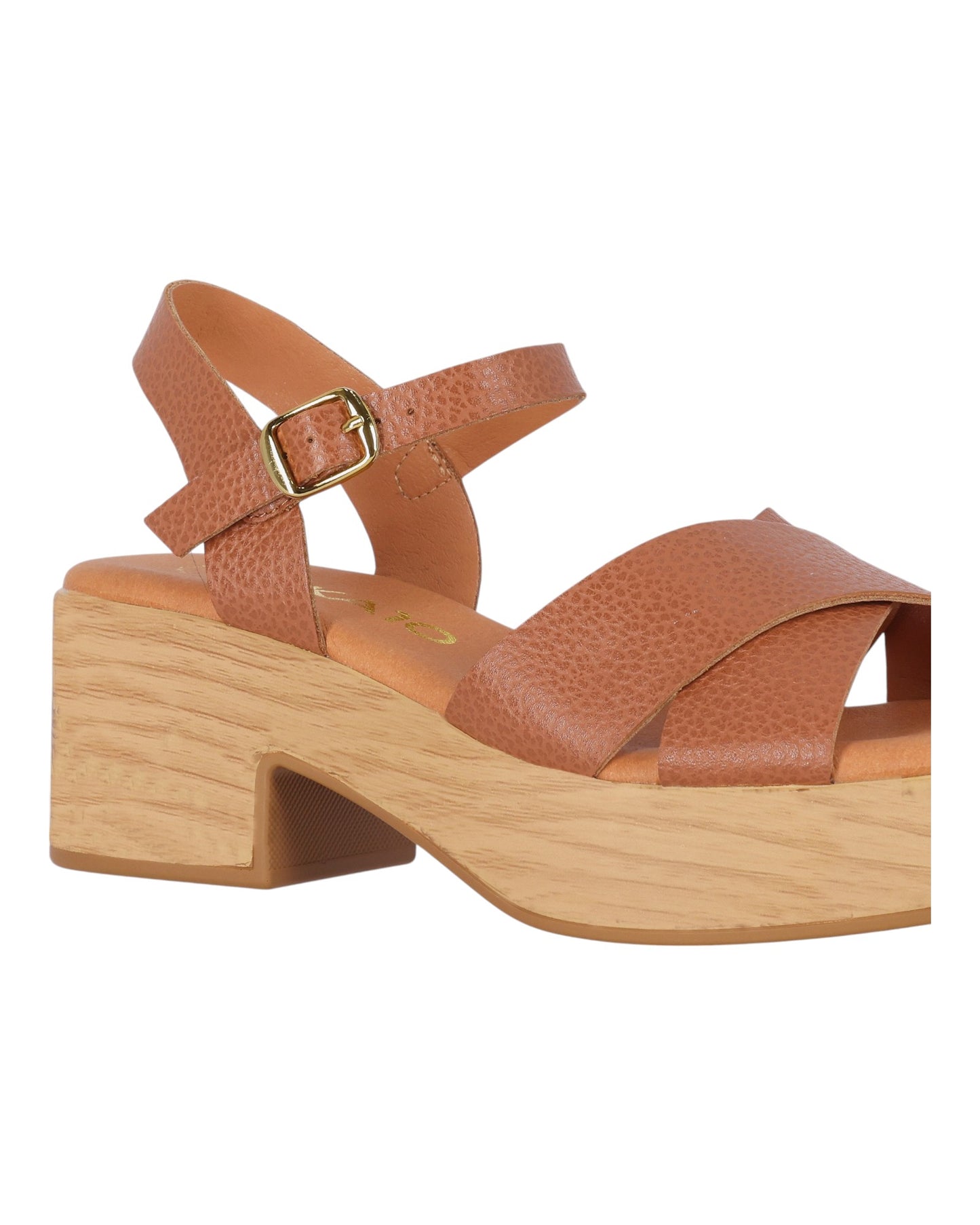 SANDALIAS DE MUJER CHIKA10 HACHI 06 EN CUERO